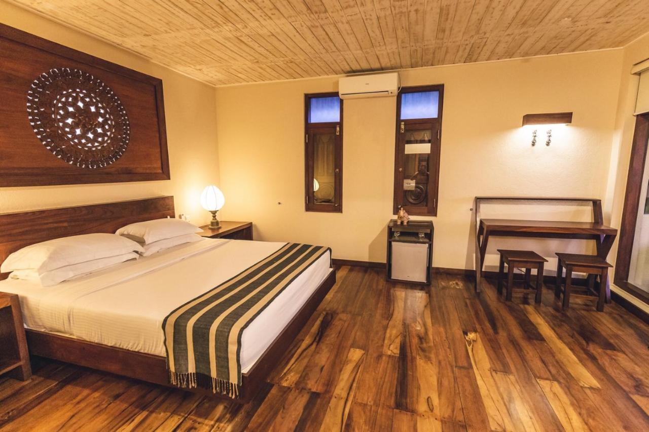 Aga Surf View Hotel แทนกาลเล ภายนอก รูปภาพ